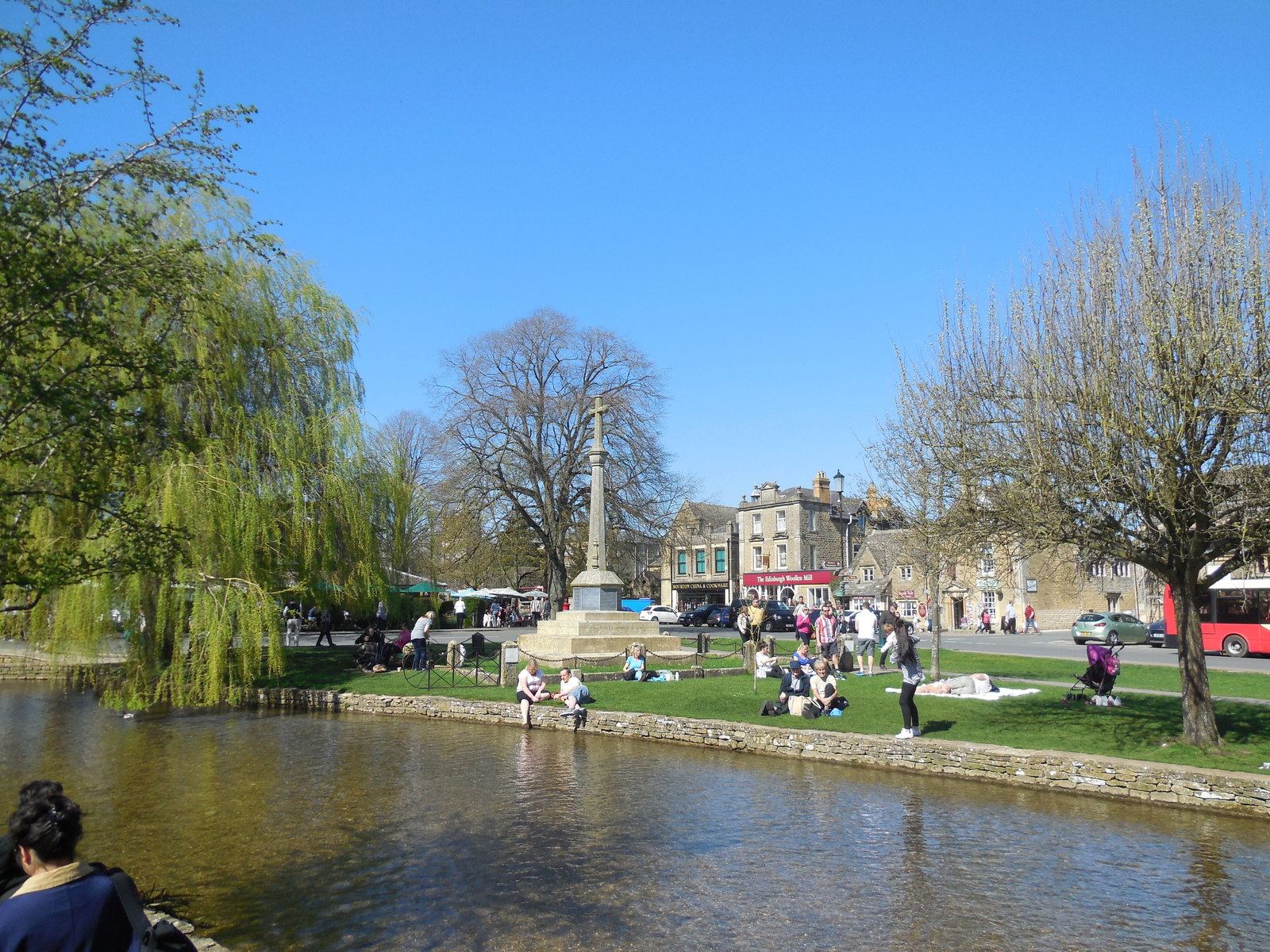 Street in Bourton-on-the-Water